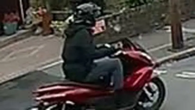 подозреваемый на скутере