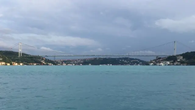 ኢስታንቡል በሁለት አህጉራት ላይ የተቀመጠች ብትሆንም ድልድዩ ያገናኛቸዋል