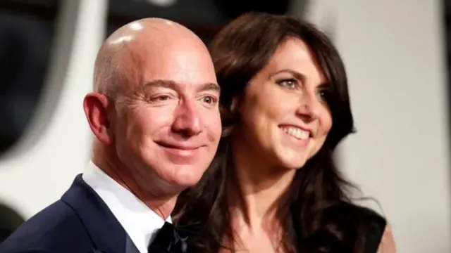 ম্যাকেঞ্জি বেজোস