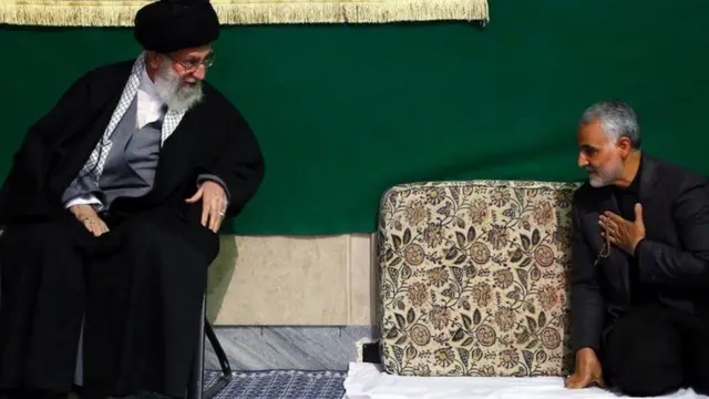 قاسم سليماني مع خامنئي