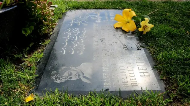 آرمگاه هایده