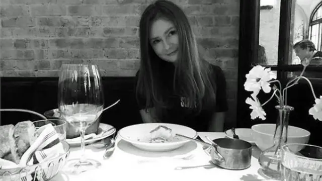 Durante 10 meses, Anna Sorokin vivió una vida de lujos haciéndose pasar por un miembro de la alta sociedad de Manhattan.