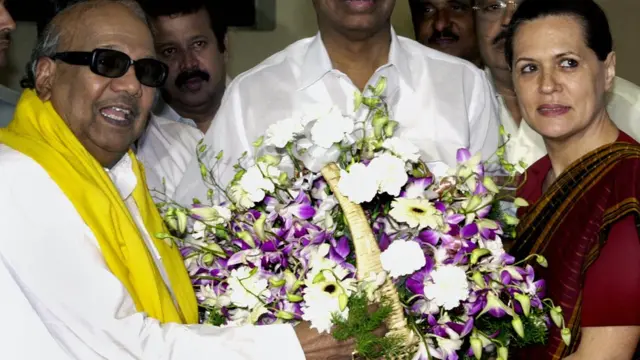 సోనియాతో కరుణ