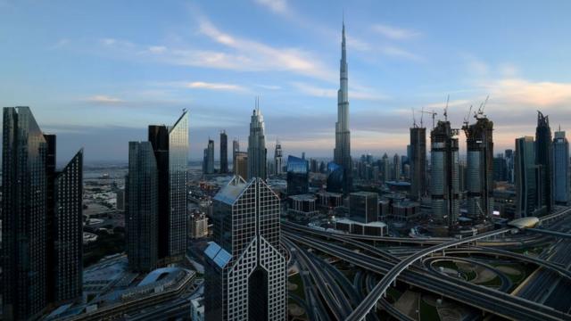 Fotografia de Dubai, com seus arranhas-céus