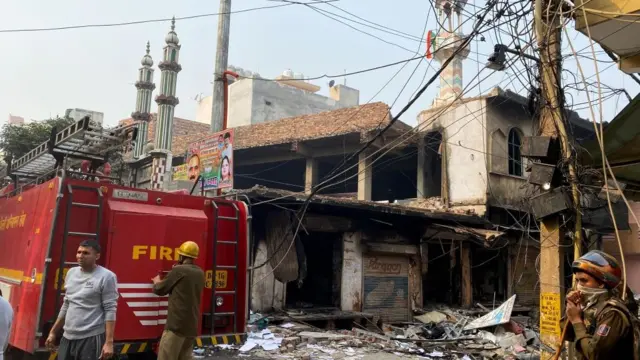 டெல்லியில் வன்முறை