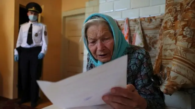 Пожилая женщина