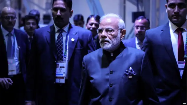 मोदी