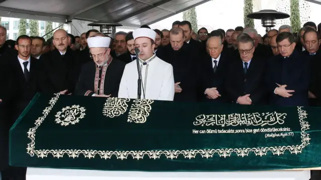 mesut yılmaz