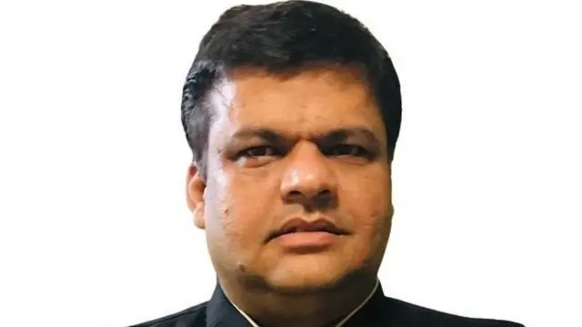 તરંગ કોઠારી: ત્રણ મહિનામાં કંપનીનું ઍકાઉન્ટ બંધ કરાવે તો ઝડપથી ઇન્ક્મટૅક્સ અને બીજી એજન્સીની નજરમાં નથી આવતા