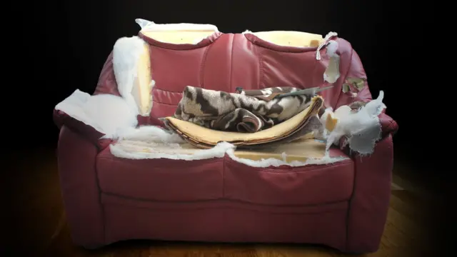 Los rellenos de algunos sofás contienen estos compuestos.