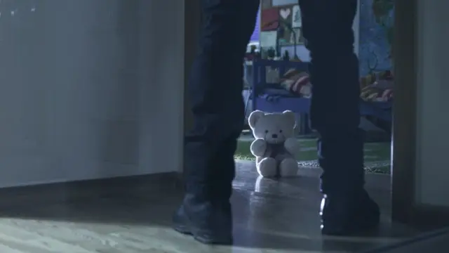 कोरोना महामारी के बीच इंटरनेट पर बच्चे