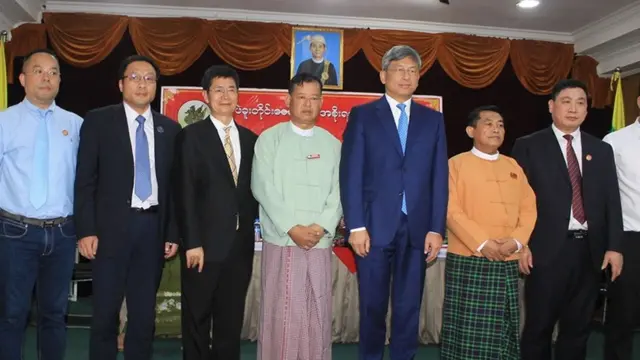 MOU လက်မှတ်ထိုးခဲ့ကြတဲ့ တရုတ်သံအမတ်အဖွဲ့နဲ့ ပဲခူးတိုင်းဝန်ကြီးချုပ်