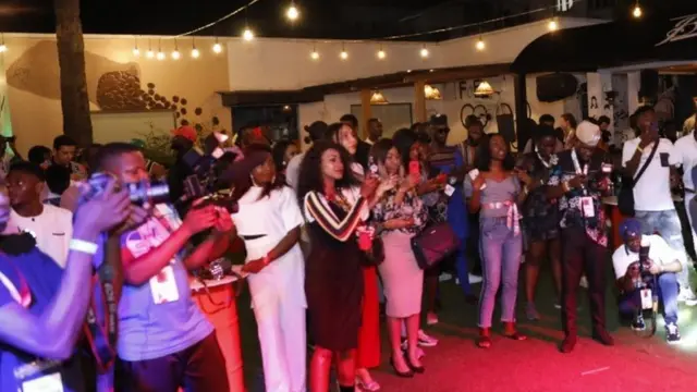 Picture of a wide scale of di audience