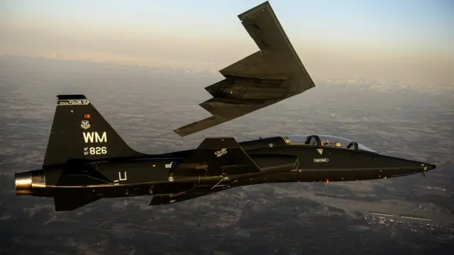 Америкалык аскер учактары машыгуу маалында