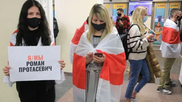 Где сейчас находится журналист, по-прежнему неизвестно