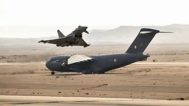 ఇజ్రాయెల్‌ లో జరుగుతున్న వైమానిక విన్యాసాలతో పాల్గొంటున్న విమానాలు