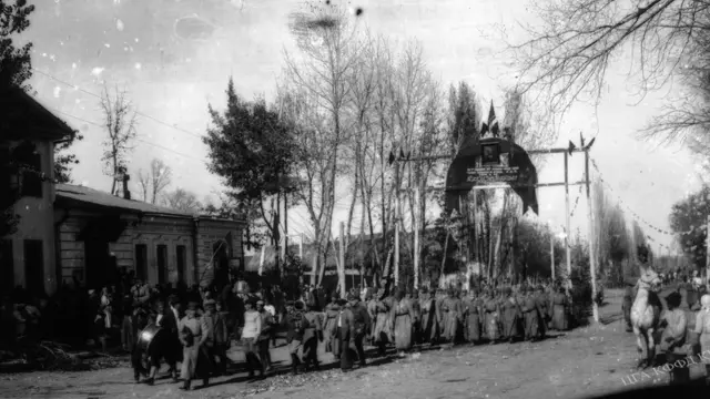 1927-жылдын 7-ноябрындагы Пишпектеги демонстрация .