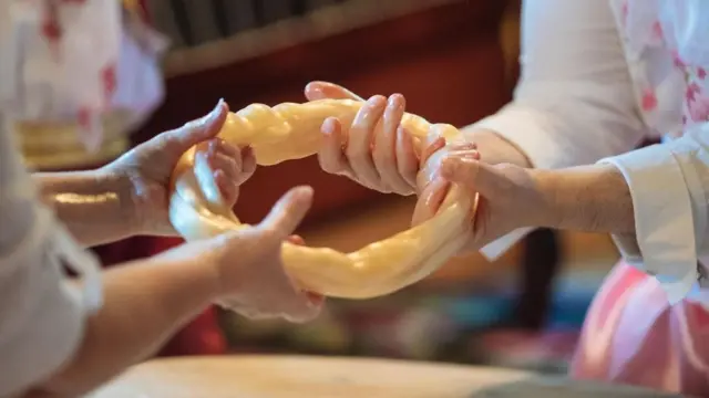 सेटेनिजा, बोस्निया, पारंपरिक स्वीट डिश, व्यंजन, खानपान, पकवान