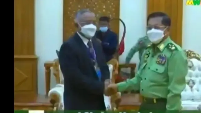 ဝ ကိုယ်စားလှယ် အဖွဲ့ခေါင်းဆောင်နဲ့ စစ်ကောင်စီ ဥက္ကဋ္ဌ