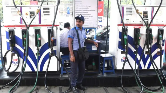 పెట్రోల్ బంక్