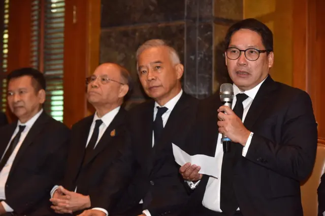 นายก การเมือง พลังประชารัฐ