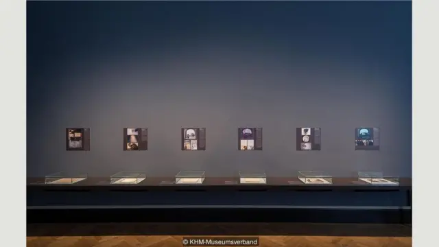 在这次新画展中，一系列共六幅画一步一步展示了《两只猴子》的创作过程。