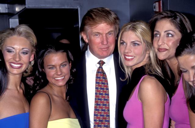 特朗普与美国小姐和美国少女选美参加者
