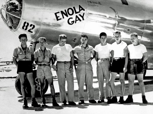 艾诺拉·盖（Enola Gay）B29轰炸机机组成员。