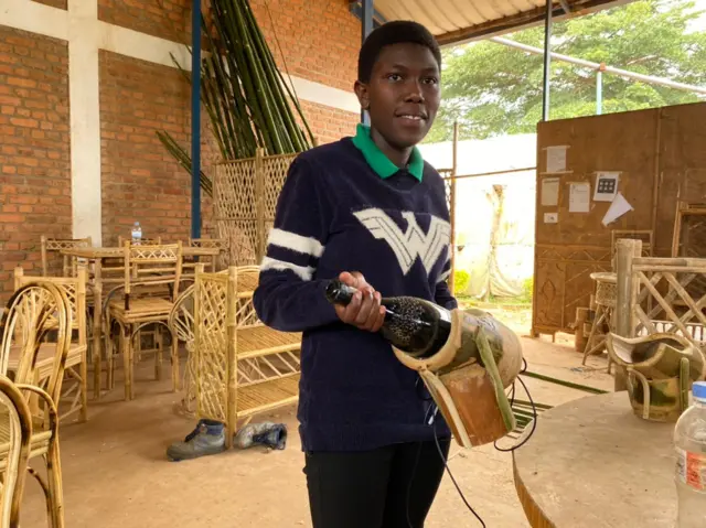 Imigano ishobora gukorwamo inzoga kandi igaterekwa no mu gikoresho cy'umugano