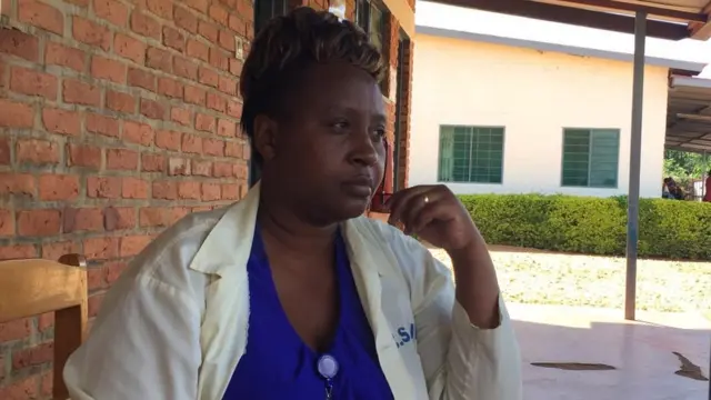 Mukangarambe Speciose, umuforomokazi ugira inama ababyeyi ku mirire n'imikurire y'abana