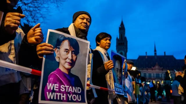 အိုင်စီဂျေရာက်မြန်မာကို ထောက်ခံတာရှိသလို ကန့်ကွက်မှုတွေလည်း ကြုံခဲ့ရပါတယ်။