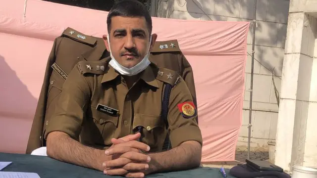 ગાઝિયાબાદના એસએસપી પવનકુમારે યતિ નરસિંહાનંદ સરસ્વતી વિરુદ્ધની કાર્યવાહીમાં રાજકીય દબાણનો ઇનકાર કર્યો