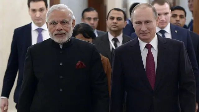 નરેન્દ્ર મોદી અને વ્લાદિમીર પુતિન