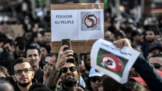 Bazı Kuzey Afrika ülkeleri ve Fransa'da da benzer protestolar düzenlendi.