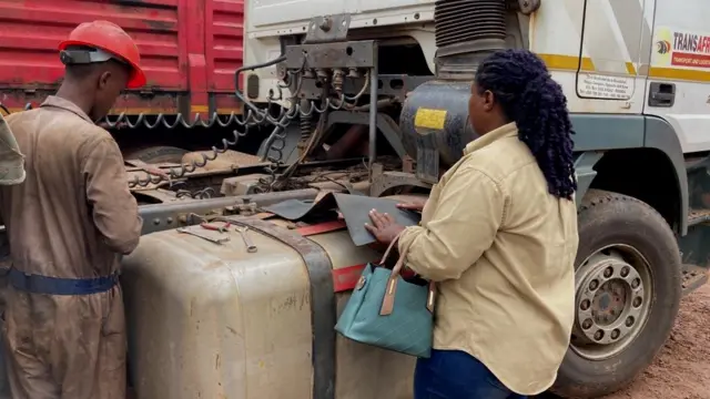 Uwantege agenzura imodoka ye mbere yo gufata urugendo