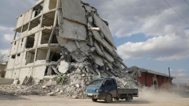 Последствия землетрясения в неподконтрольном Асаду сирийском городе Джандарис