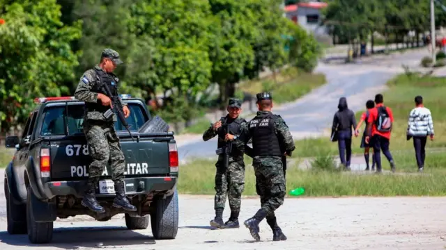 Honduras, policías.