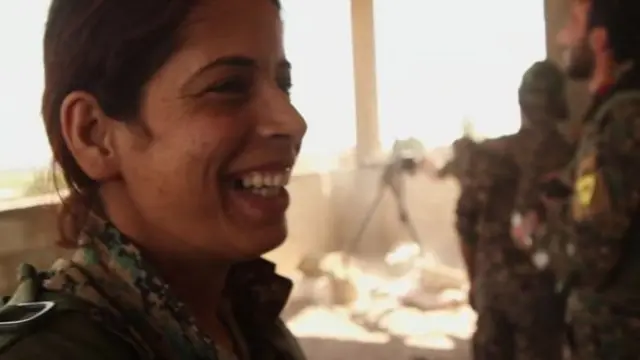 เดไลลาห์ ผันตัวเองจากนักเรียนพยาบาลมาเป็นนักรบในแนวหน้า