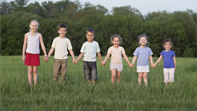 Ijoollee dhiirotaa fi shamarran akkaataa hojjaasaaniitiin