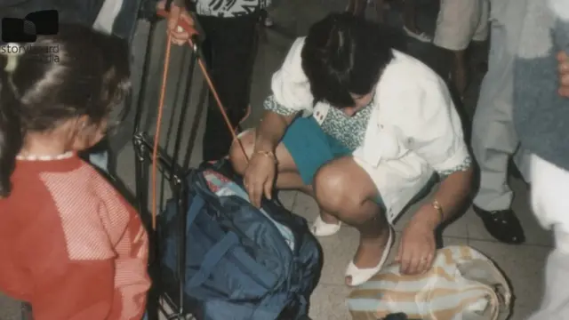 Adriana Rivas chegando ao aeroporto