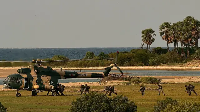 "කලින් පටන් ගත්ත අත්පත් කරගැනීමේ කටයුතු දිගටම කරගෙන යනවා. අලුතෙන් අත්පත් කරගැනීමක් කරන්නේ නෑ,"