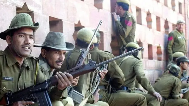 நாடாளுமன்ற தாக்குதல் முயற்சி: நடந்தது என்ன?