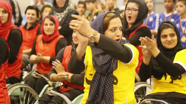 دختران معلول