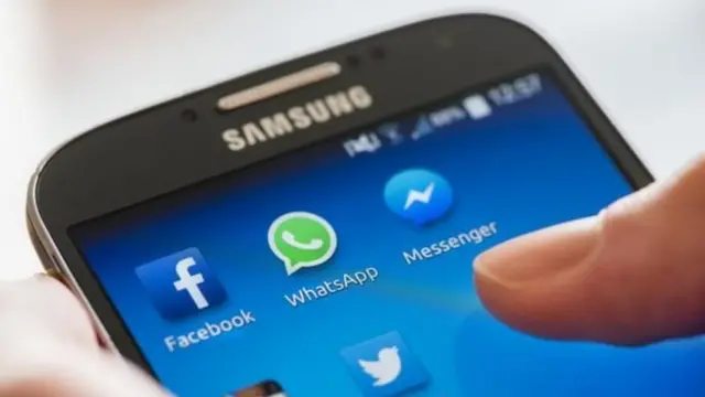 मोबाइल फ़ोन.