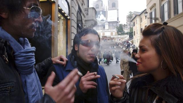 Курильщики в Риме