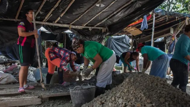 Trabajadores en una mina
