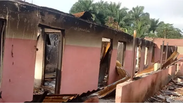 Burnt house for Izombe on Tuesday wen we visit