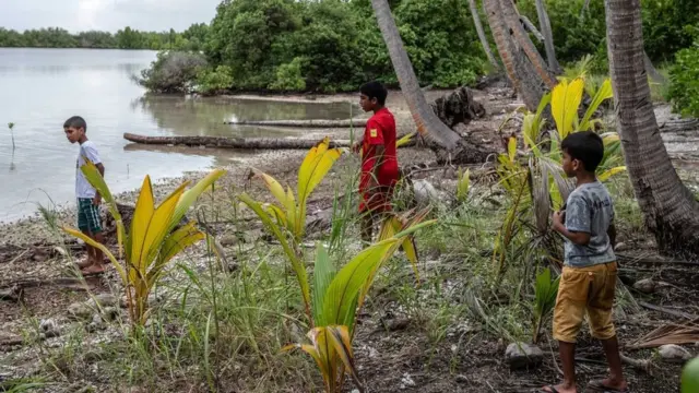 Мальдіви штучний острів Хулхумале