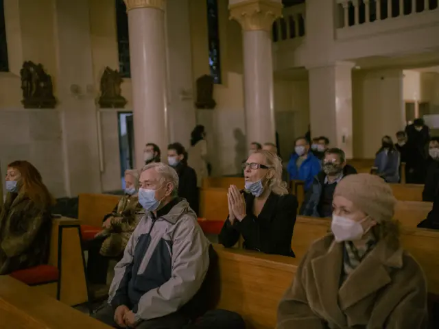Mada je u pojedinim trenucima bilo i nekih koji su sklonili maske