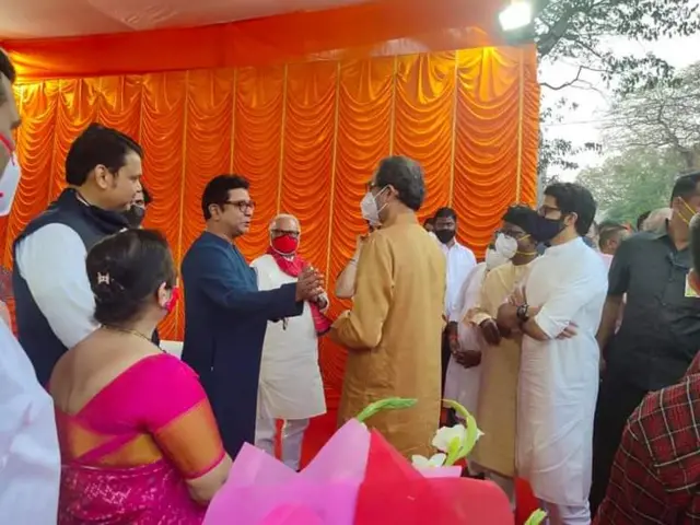 राज ठाकरे-उद्धव ठाकरे